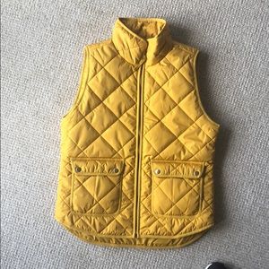 Like NEW! J Crew prima vest